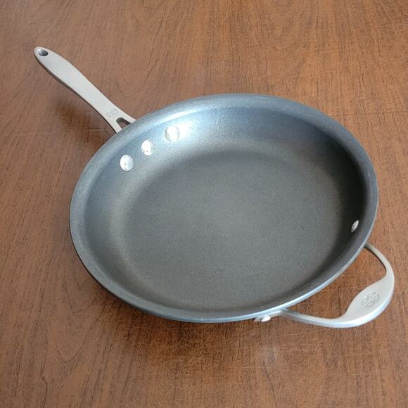 Calphalon Hard Anodized Nonstick Frying Pan 10 Inch Skillet - Picture 4 of 10